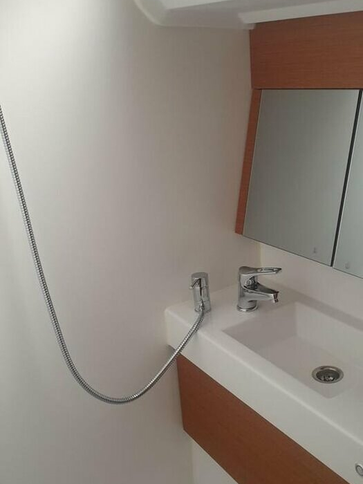 The song is you | Sun Odyssey 410 Performance - New sail photo 7