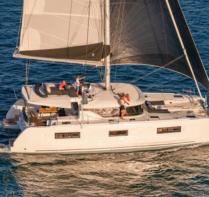 Manureva | Lagoon 46  Premium A/C photo 1