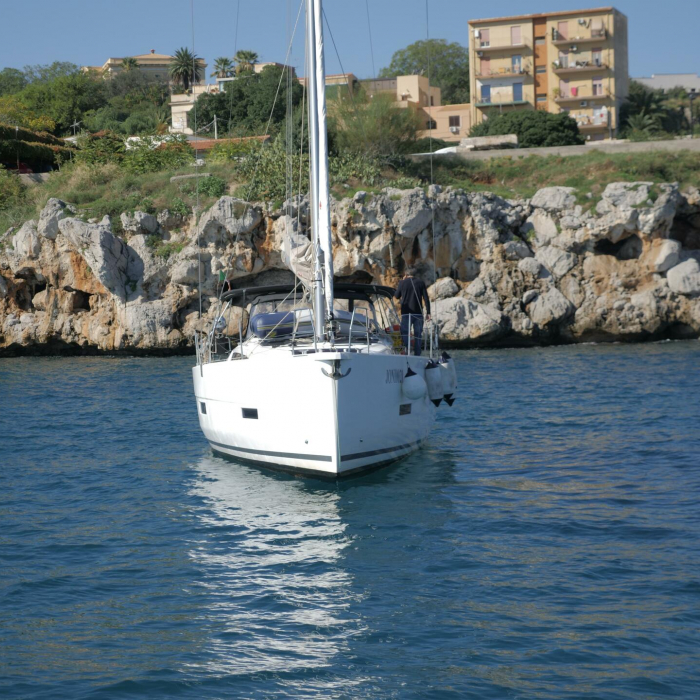 Bloody Mary | Dufour 430 photo 28