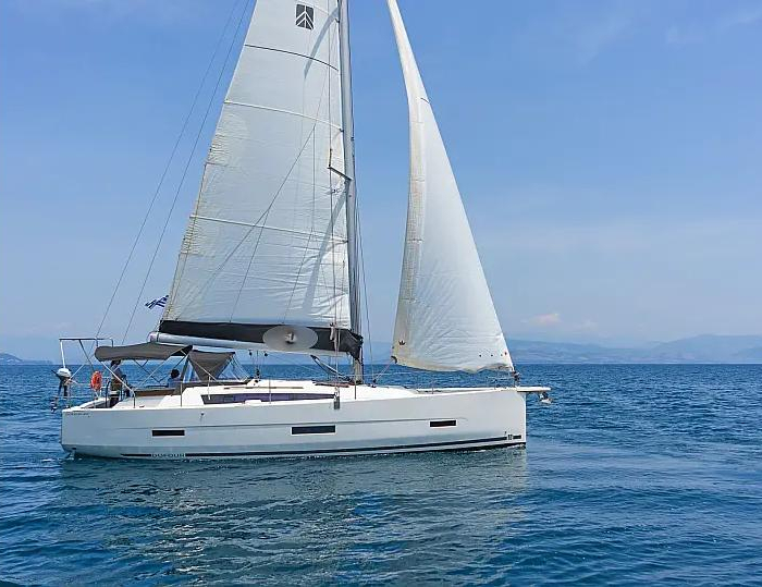 Ocean Whisper | Dufour 430 photo 1