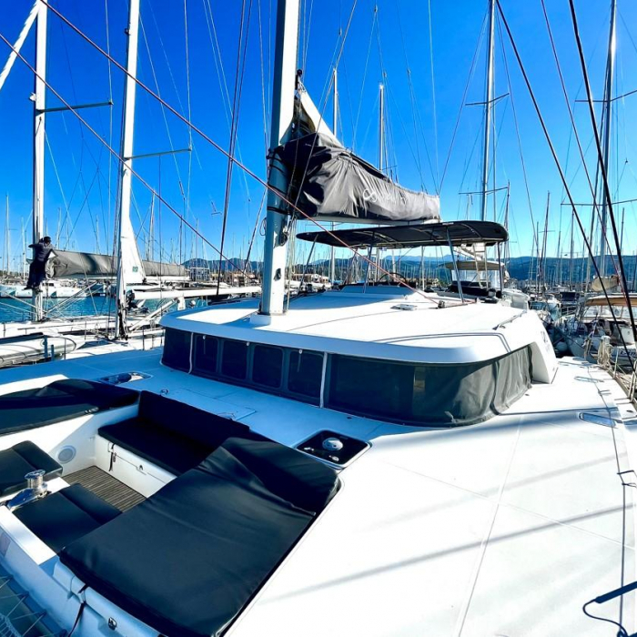 Infinity | Lagoon 500 photo 8