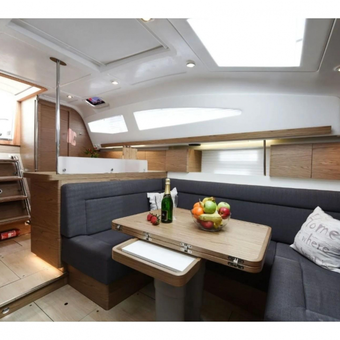 Val | Elan Impression 40 photo 3