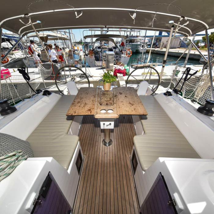 Seka VI | Bavaria C38 photo 20
