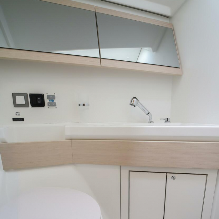 Eonia -  Comfort line | Oceanis 46.1 photo 16