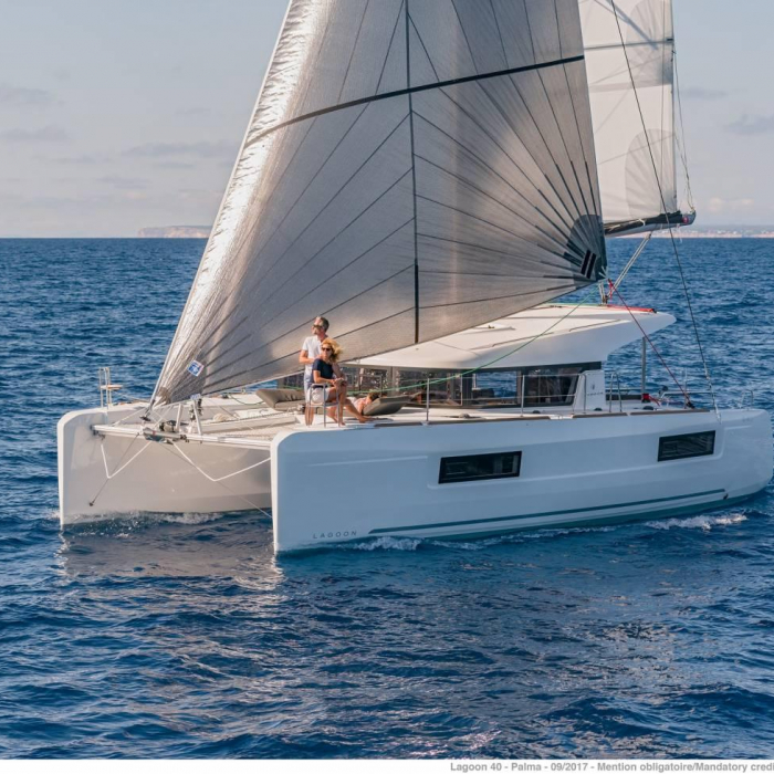 D Arros | Lagoon 40-4 photo 1