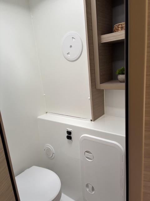 BONA NOVA | Lagoon 420 photo 8