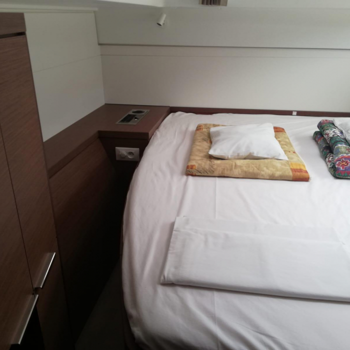 Adriana | Lagoon 40 photo 23