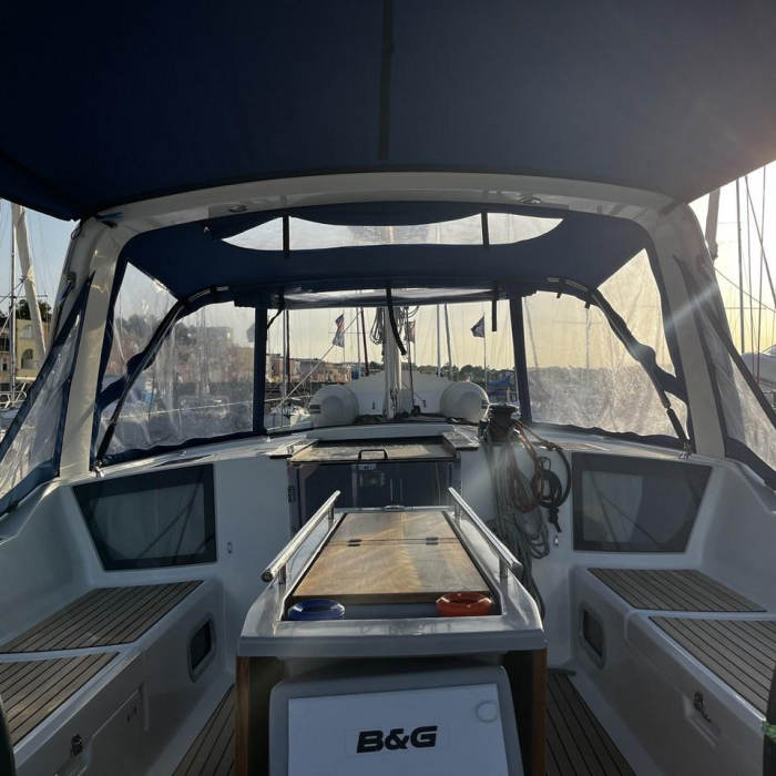 Malika | Oceanis 41.1 photo 4