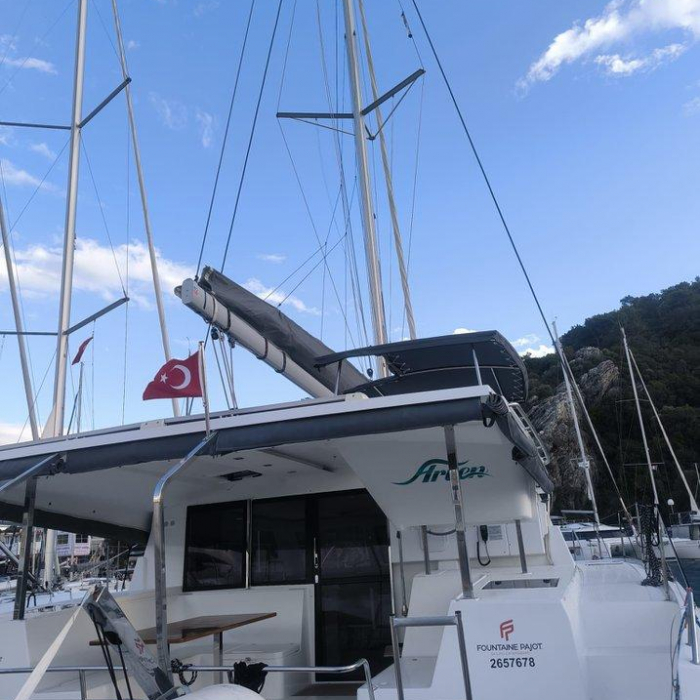 Arven | Fountaine Pajot Isla 40 photo 2