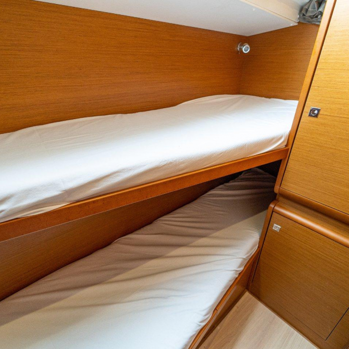 Ciao Bao | Sun Odyssey 519 photo 6