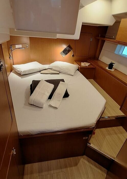 LADY FLORA 3 | Bavaria C50 photo 9