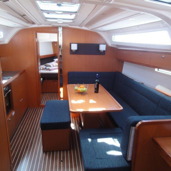 Ile | Bavaria Cruiser 41 photo 9
