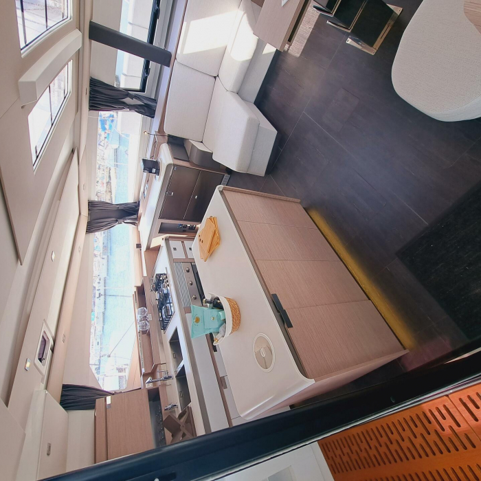 LE GRAND BOGAVANT | FOUNTAIN PAJOT Aura 51 photo 11