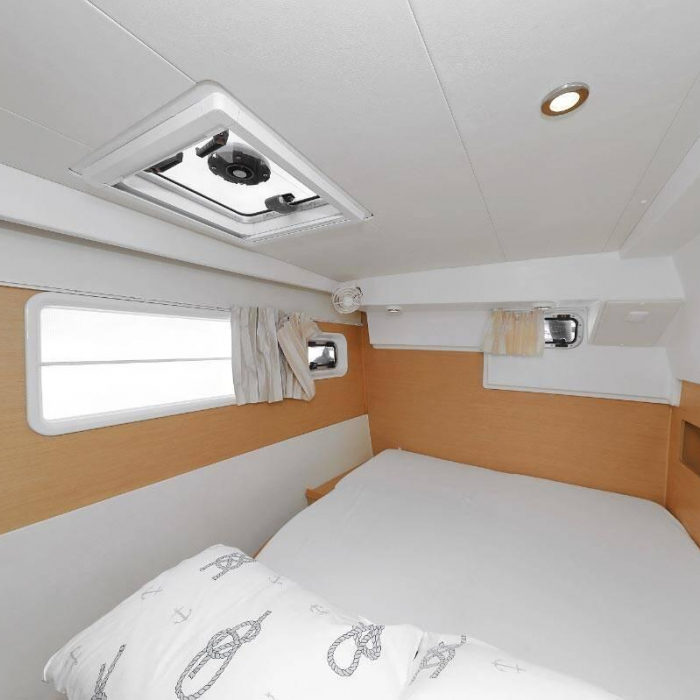 Caribbean | Lagoon 400 photo 4