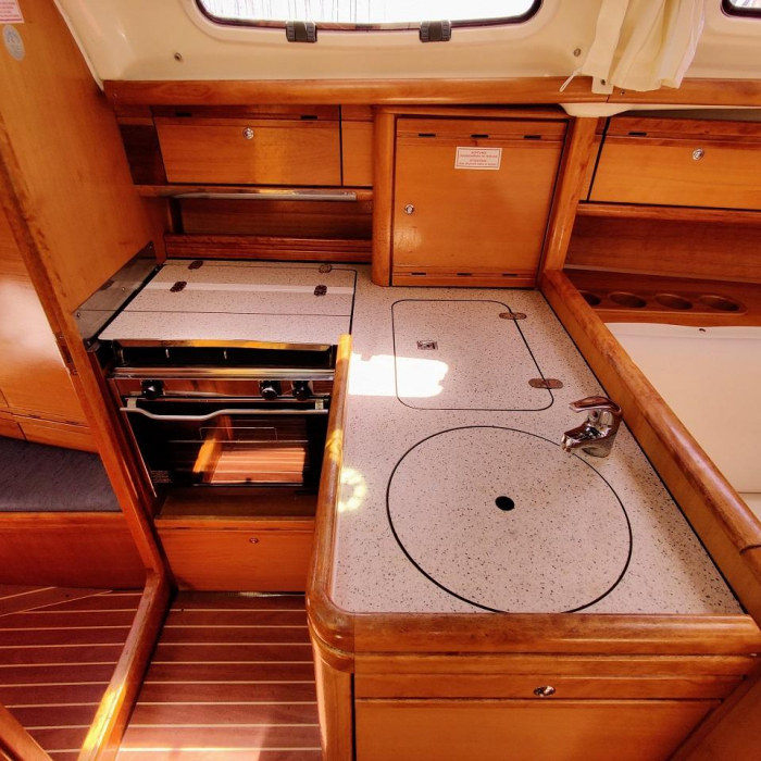 Achi | Bavaria 31 Cruiser photo 6