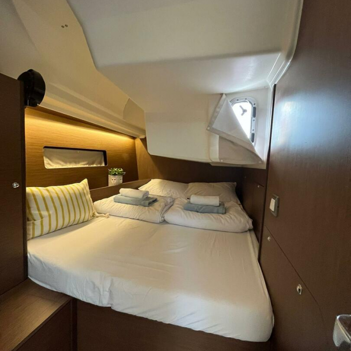 Kobe | Oceanis 40.1 photo 11