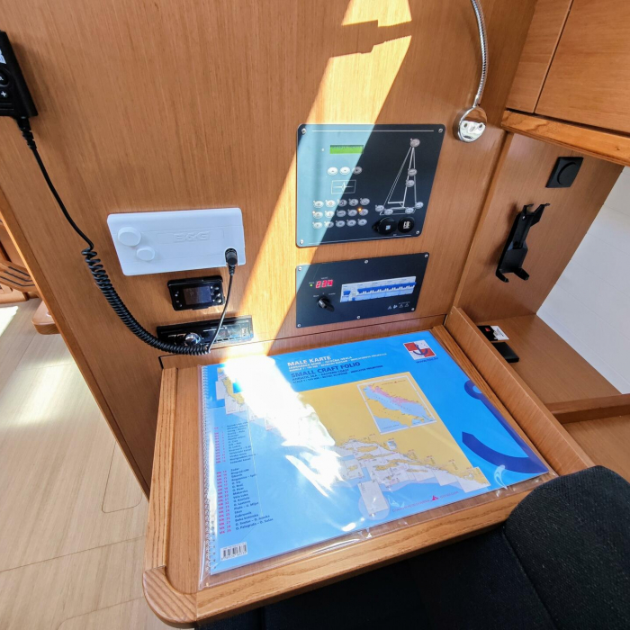 Mai Tai | Bavaria Cruiser 37 photo 9