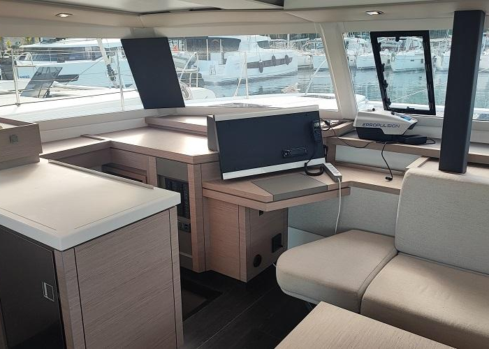 Gloria | Astrea 42 photo 9