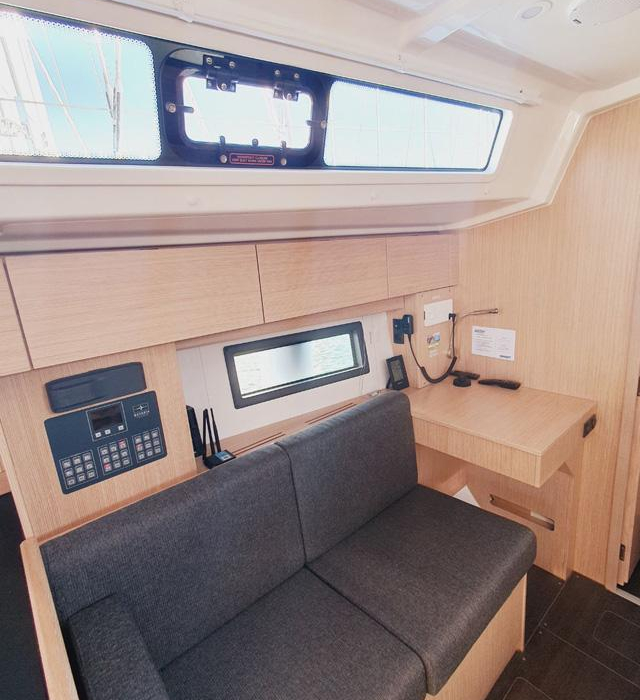 Infinity | Bavaria C38 photo 1