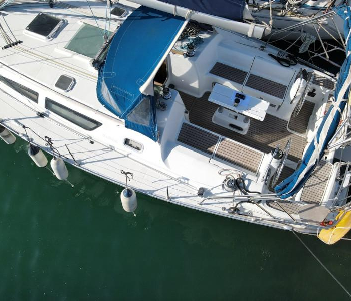 Panic | Sun Odyssey 40 photo 6