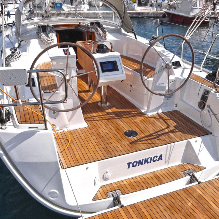 Tonkica | Bavaria Cruiser 34 photo 5