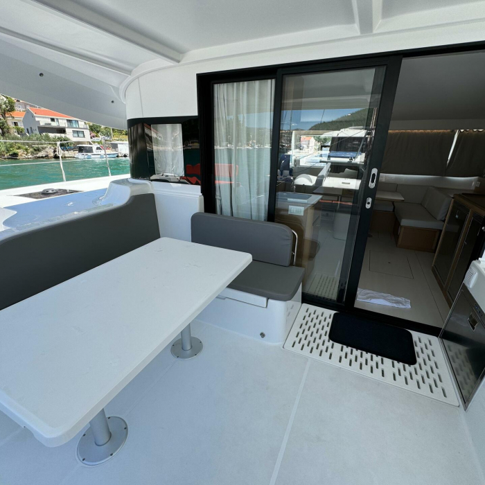 Blue Kiss | Excess 14 photo 7