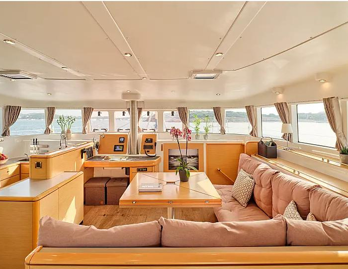 Sophia | Lagoon 50 photo 16