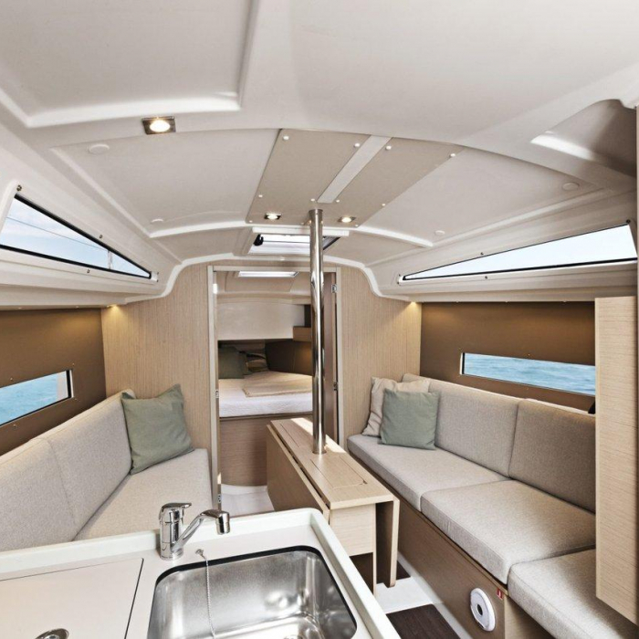 Petite Marie | Oceanis 30.1 photo 7
