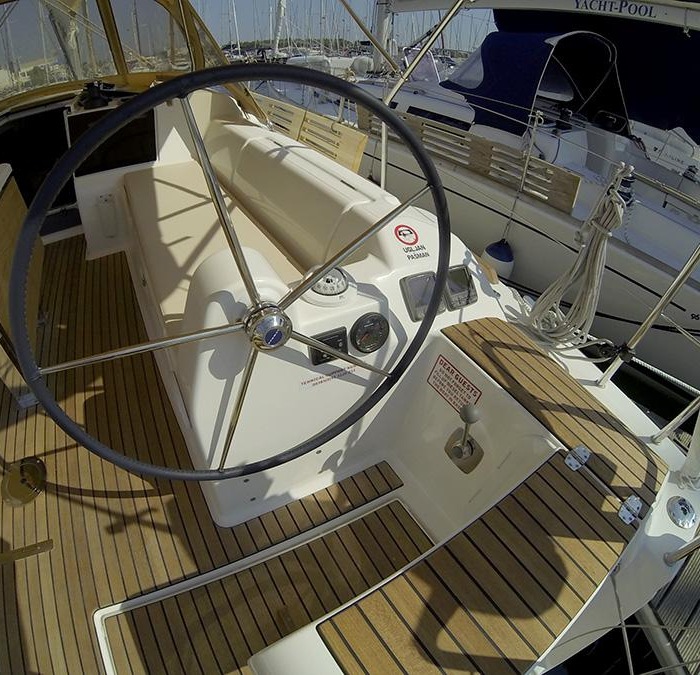 Major Tom | Dufour 382 GL photo 9