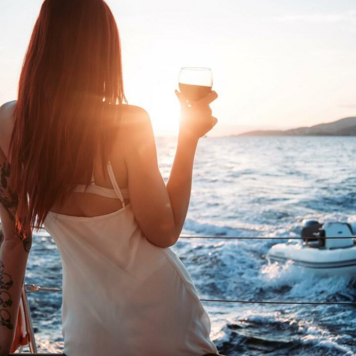 White Pearl | Lagoon 52 photo 10