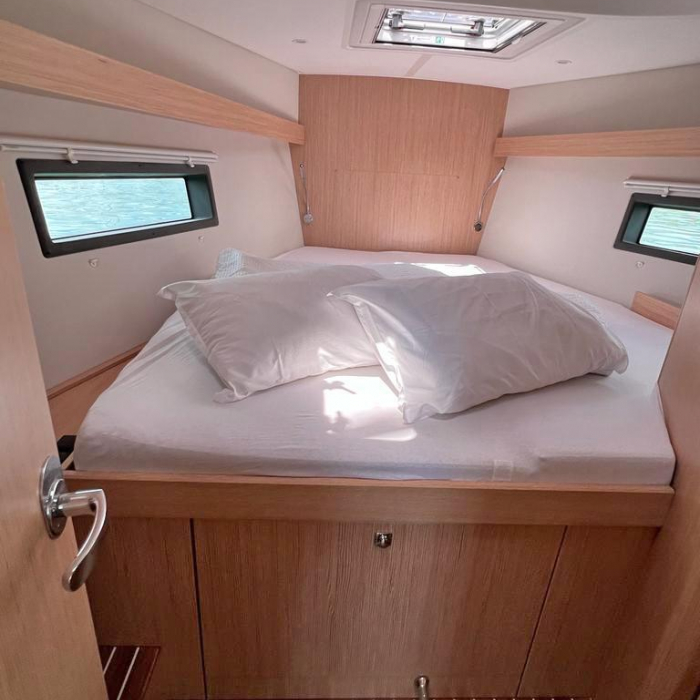 Palma | Bavaria C42 photo 6