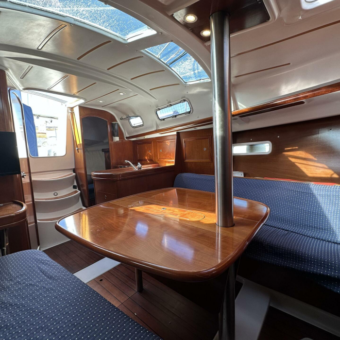 Cassiopea | Oceanis 323 Clipper photo 5