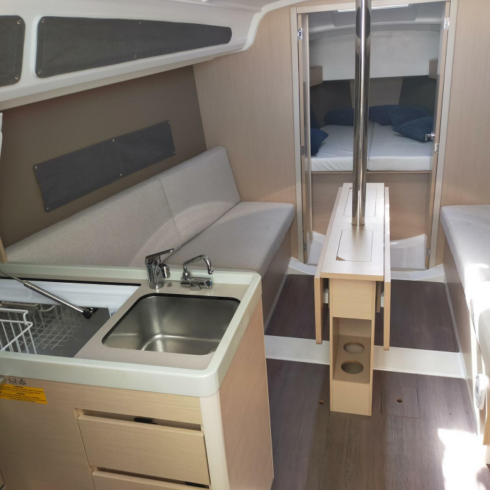 Fregugetta | Oceanis 30.1 photo 3