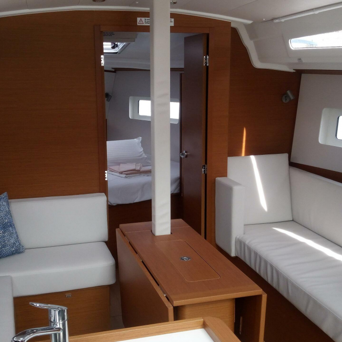 Fontalba | Sun Odyssey 380 photo 6