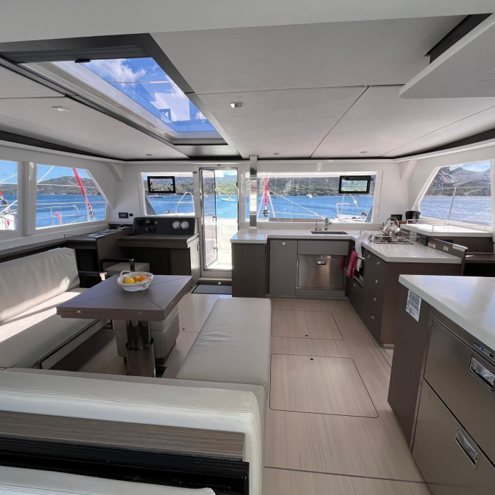 Chrispy 2 | Leopard 45 photo 5