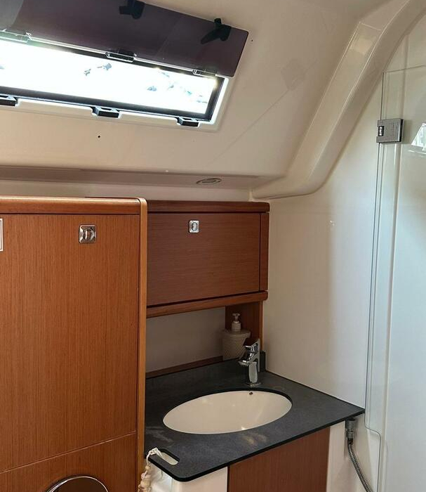 Mango | Bavaria cruiser 51 photo 12