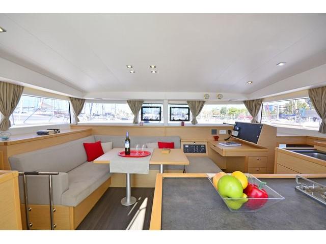 Callisto L400 | Lagoon 400 S2 photo 27