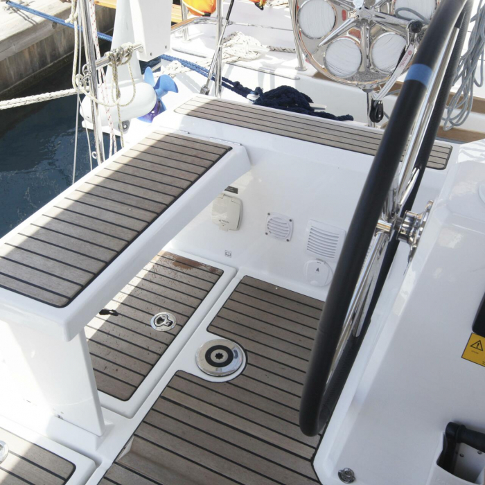 Missy | Oceanis 38.1 photo 8