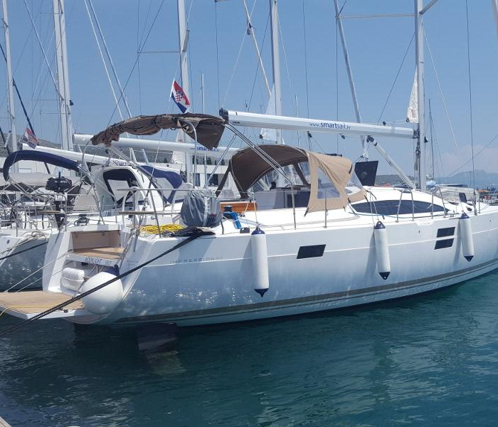 Moonlight | Elan 50 Impression photo 4