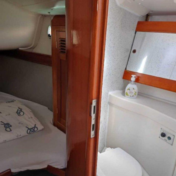 Gem | Elan 431 photo 12