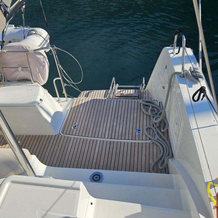 Mithra | Lagoon 40 photo 15