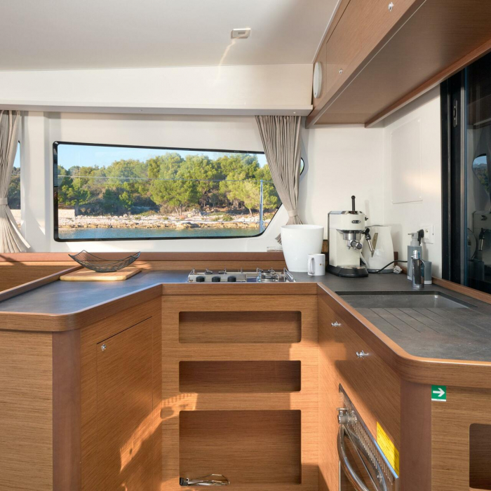 Bright Sky | Lagoon 42 photo 7