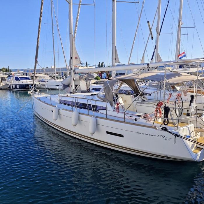 Soprano | Sun Odyssey 379 photo 3