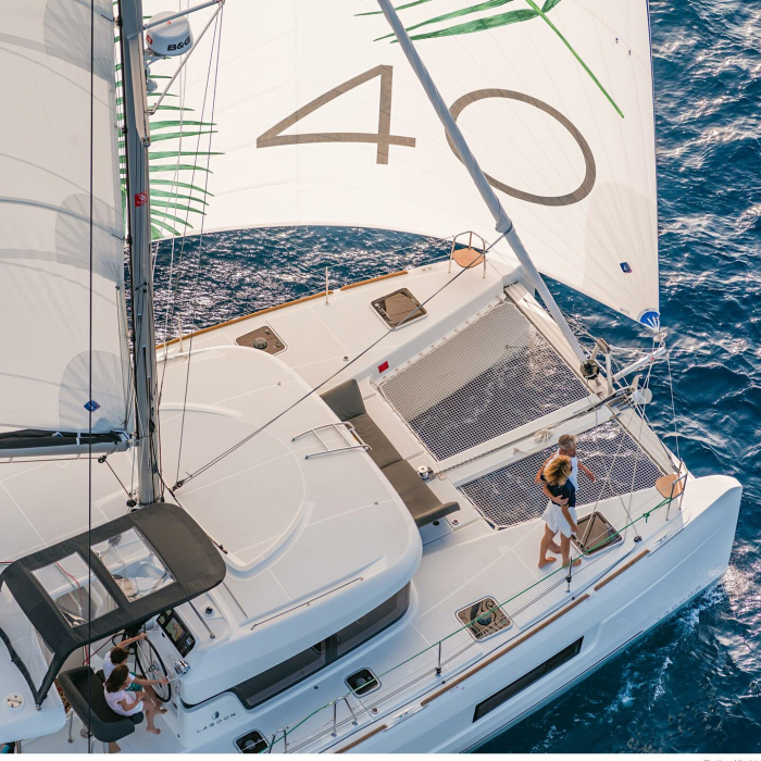 Bubi | Lagoon 40 photo 3