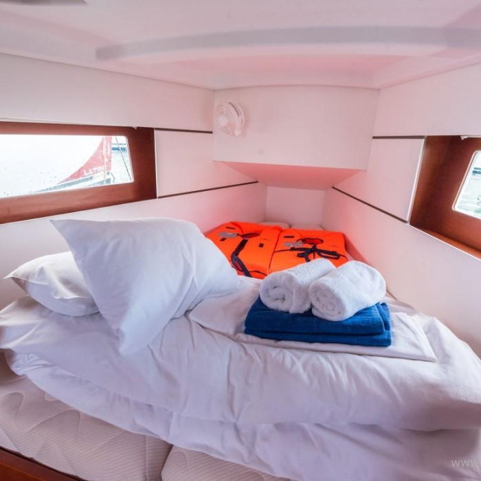 Bela | Oceanis 35.1 photo 32