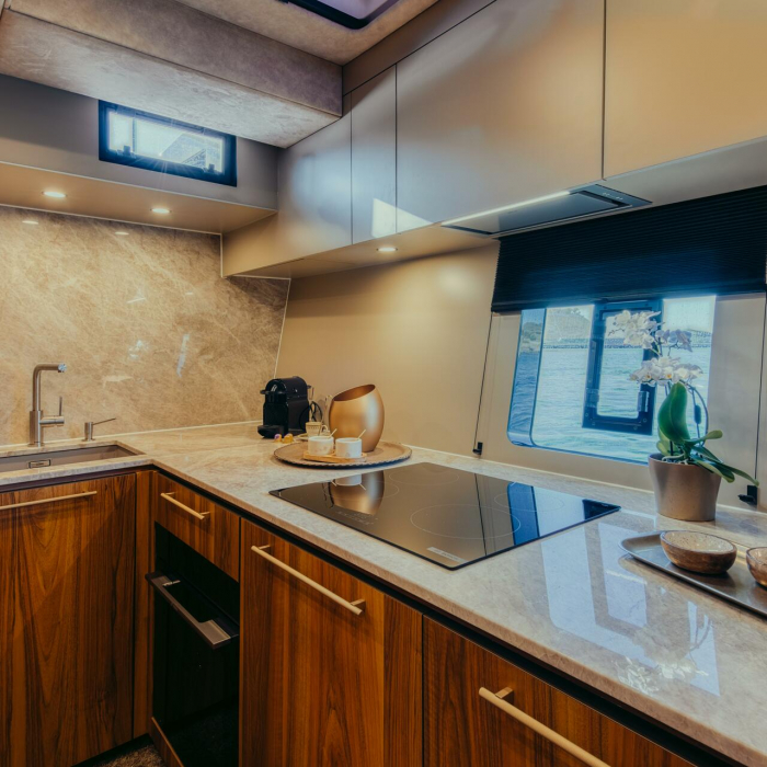 Honeymoon | Moon Yacht 65 photo 19