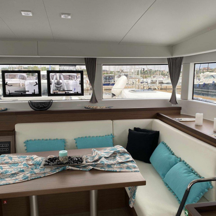 Economy | Lagoon 40 photo 6