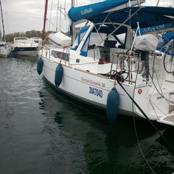 Monica | Oceanis 38 photo 1