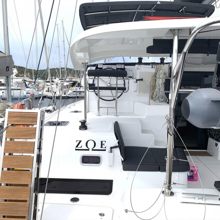 Zoe | Lagoon 42 photo 7