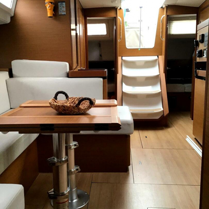 Helia | Sun Odyssey 490 photo 6